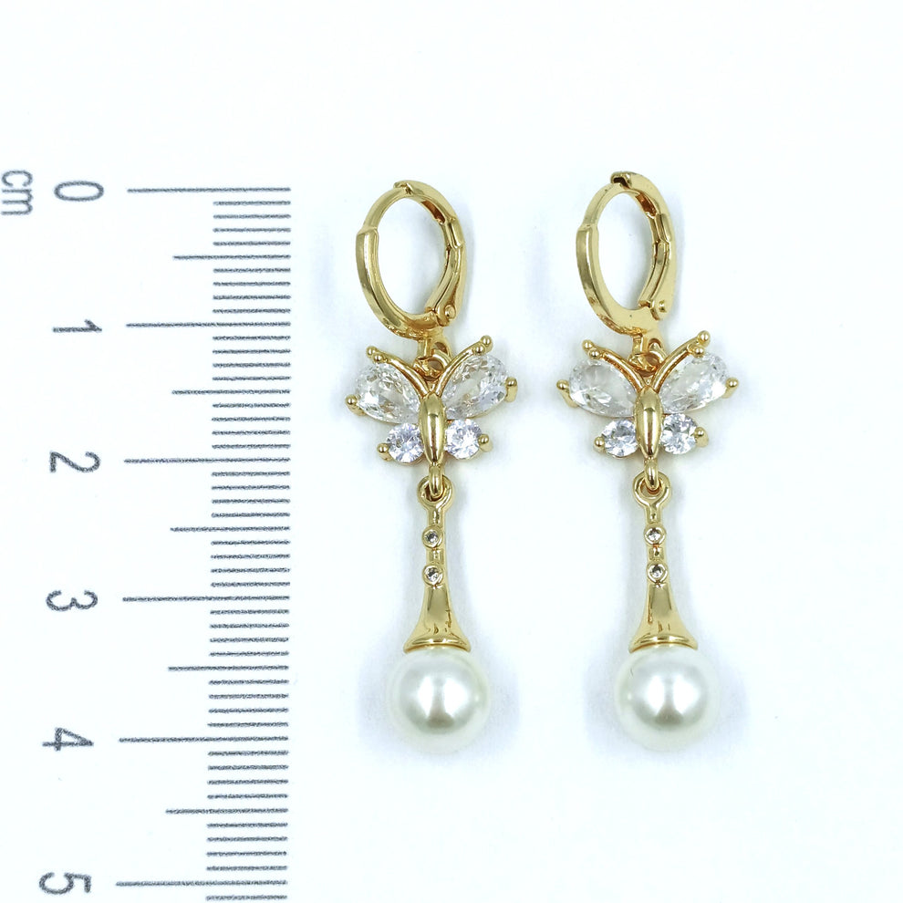 Arete perla mariposa